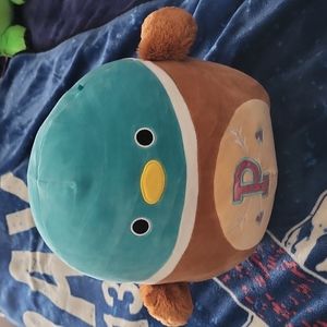Daksa the Duck Valentines Squishmallow